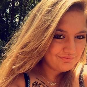 Meet your Posher, Holly